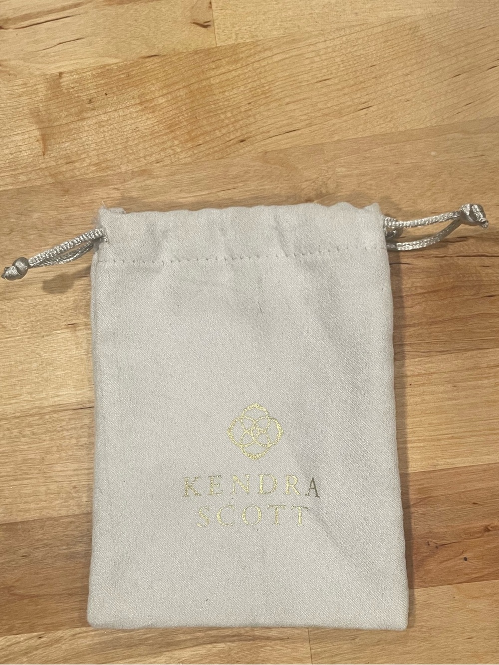 Kendra Scott Light Gray Mini Dust Bag